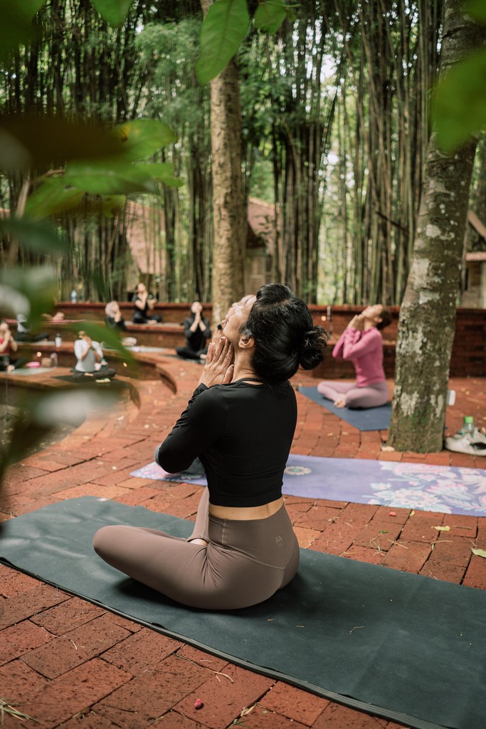 Ruas Bambu Nusa - Jeda: Kelas Yoga (www.ruasbambunusa.com)
